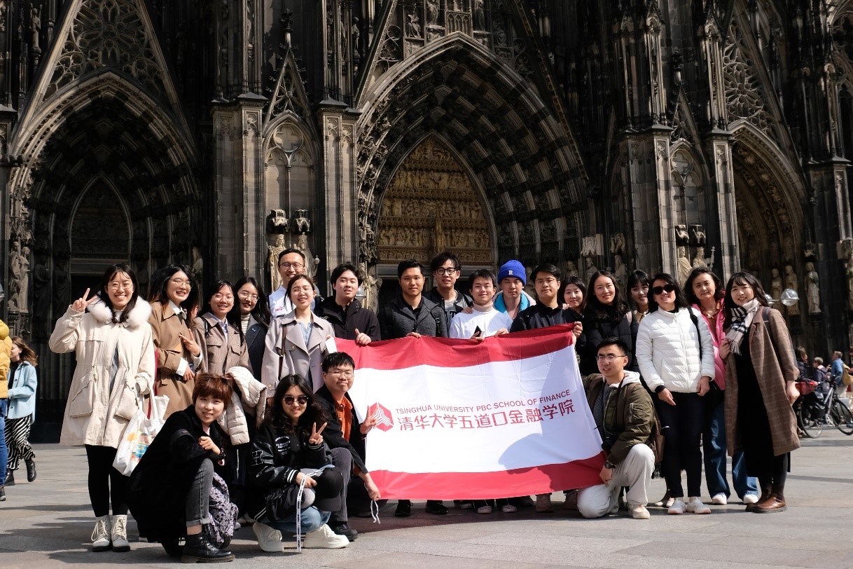 20230426-图为学院代表团合影-金融学院-原图.jpg